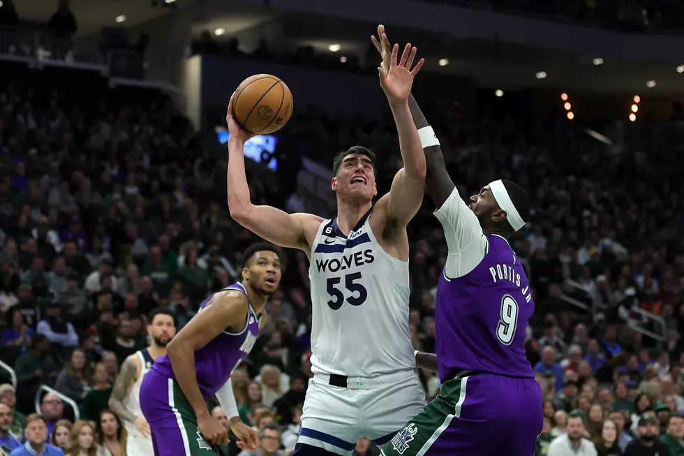 Former Hawkeye Luka Garza Signs New NBA Contract